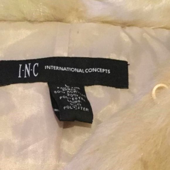 INC International Concepts Women's Faux Fur Cape - Picture 6 of 6